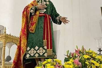 Preparación de los pasos de la Semana Santa de San Juan/Francisco Javier Santana.